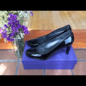 Stuart Weitzman black patent heels / pumps
